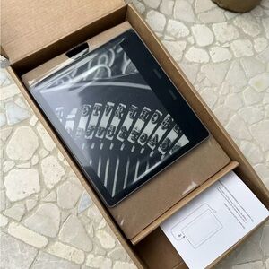 Kindle oasis 10th generation 8 GB!!